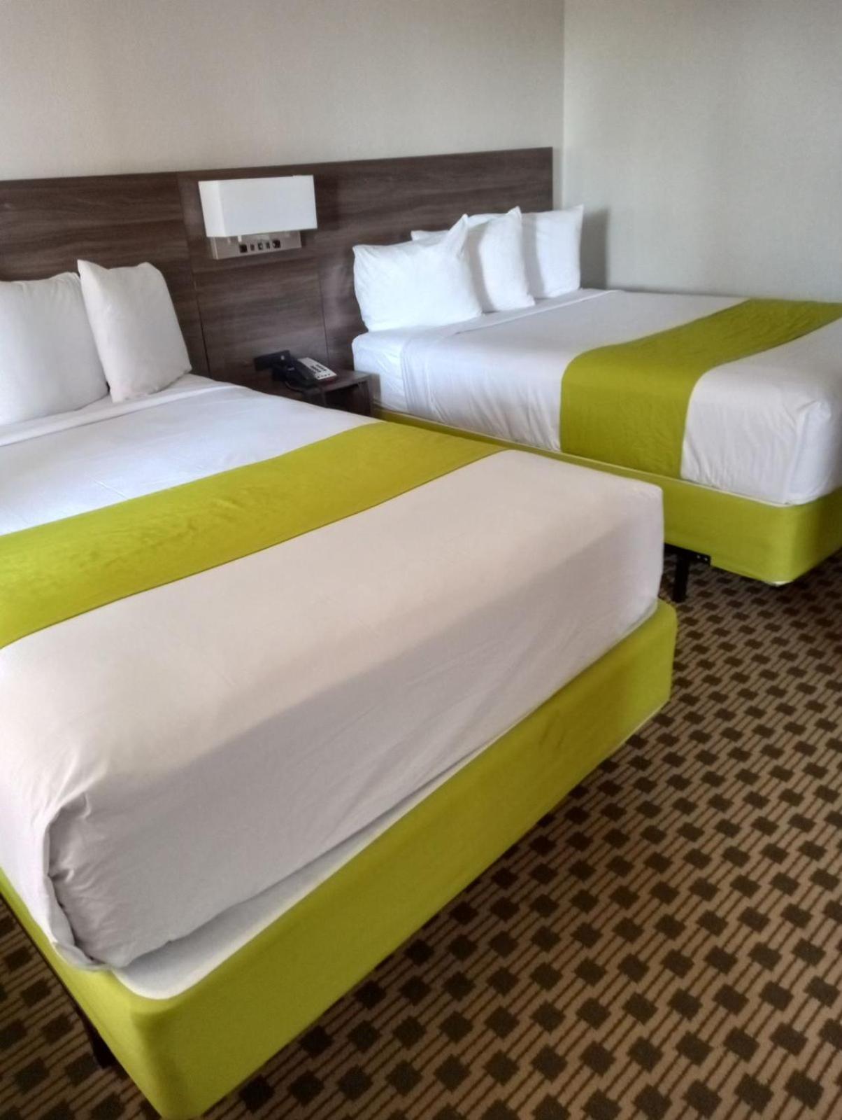 Days Inn By Wyndham Irving Grapevine Dfw Airport North Exteriér fotografie